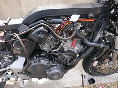 ホーネット250のキャブを外さずにワイヤー交換にチャレンジした話 クレーンオペさんのブログ